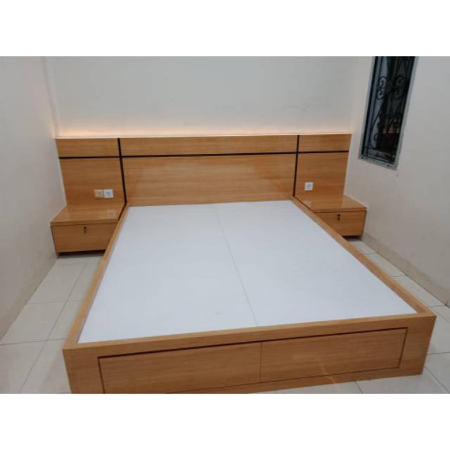 Gratis Ongkir Divan kayu 160 minimalis headboard nakhas