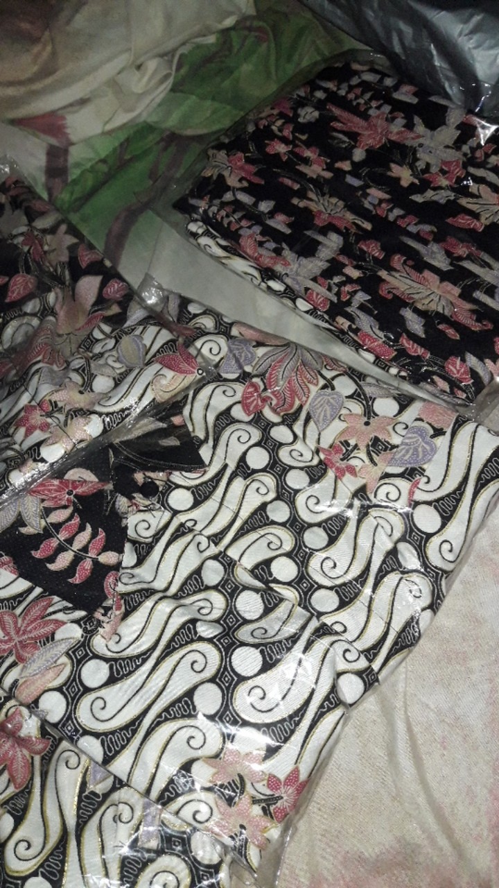 Wm>couple Bogenvil Hitam / Couple Keluarga / Couple Batik Langsung Dari Konveksi