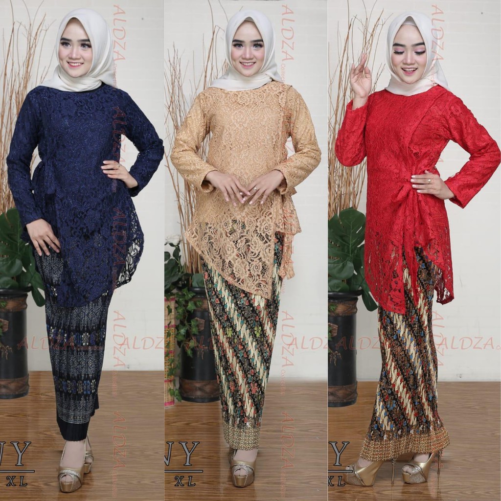 KEBAYA KIRANA BROKAT SOFIA PEPLUM BELT TEMPEL KEBAYA KEBAYA KIRANA BROKAT SOFIA PEPLUM BELT TEMPEL KEBAYA