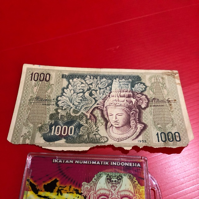 Uang kuno seri budaya thn 1952 Rp1000 langka