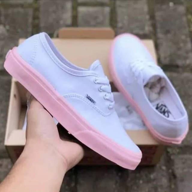 Sepatu Sneakers Desain Vans Warna Pink Putih Kualitas Sepatu Sneakers Desain Vans Warna Pink Putih Kualitas