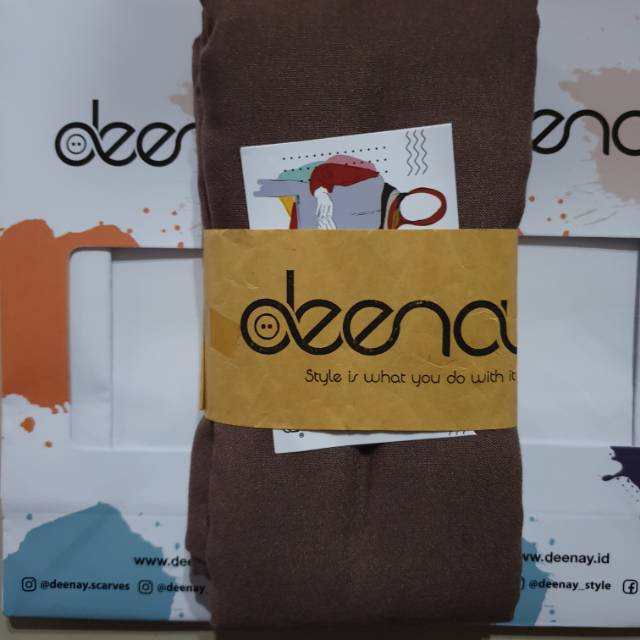Jilbab Polos Hafza Voal Jahit Tepi warna Brown/Coklat by Deenay