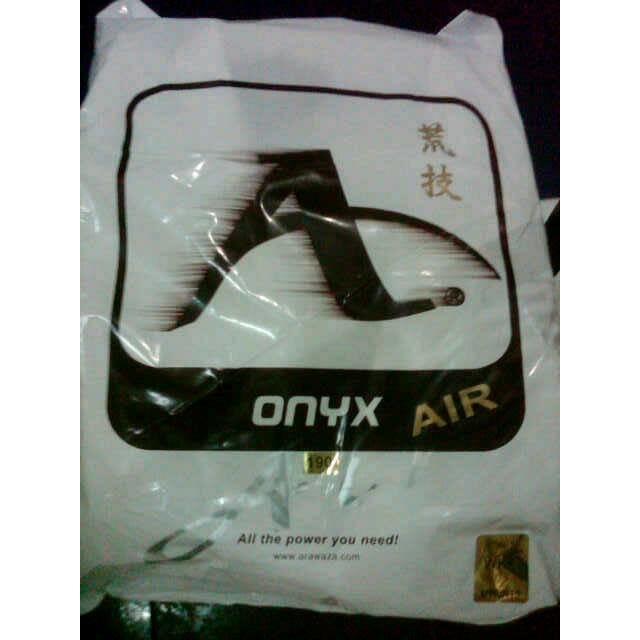 baju karate arawaza onyx air white