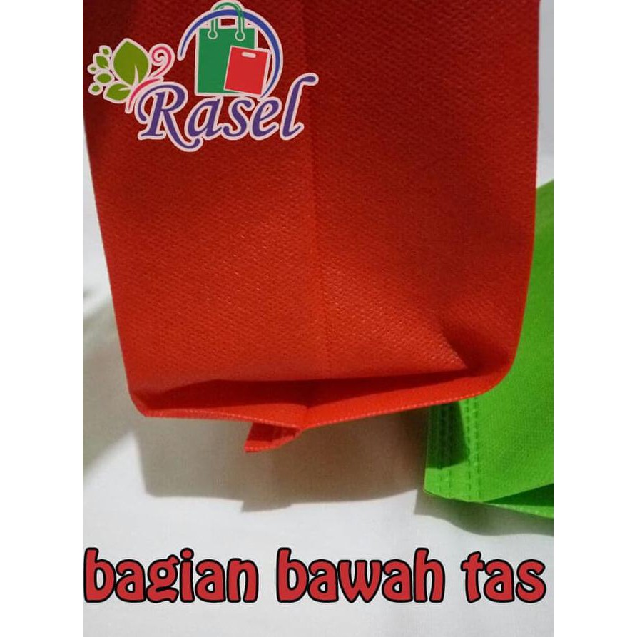 

Februari Maniss (25X35X8 Cm) Tas Kain / Goodie Bag / Spunbond / Goody Polos Kode 612