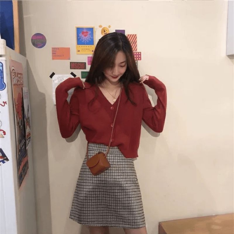 Jihyo Crop Cardigan Brick Red Merah Bata Outer Knit Rajut Impor Premium Korea