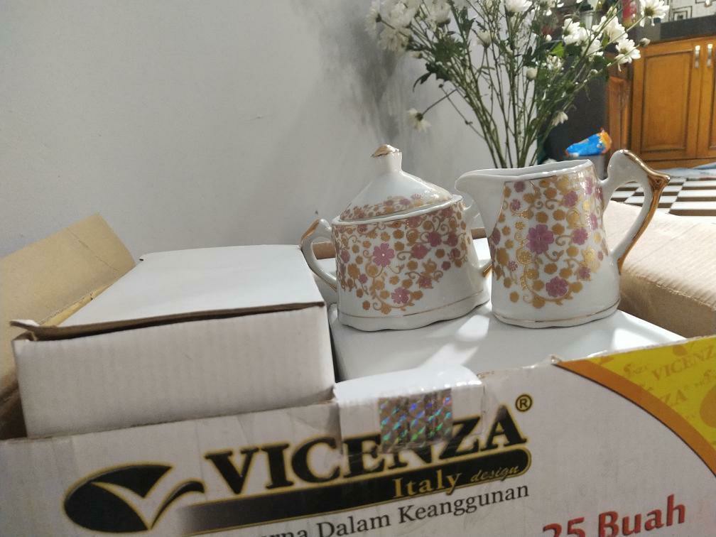 100% Original Vicenza Perangkat Makan Piring Gelas Dinner Set D88