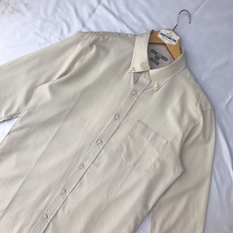 Kemeja Panjang Pria Uniqlo Cream Second Bekas Original Branded Kondisi Like New