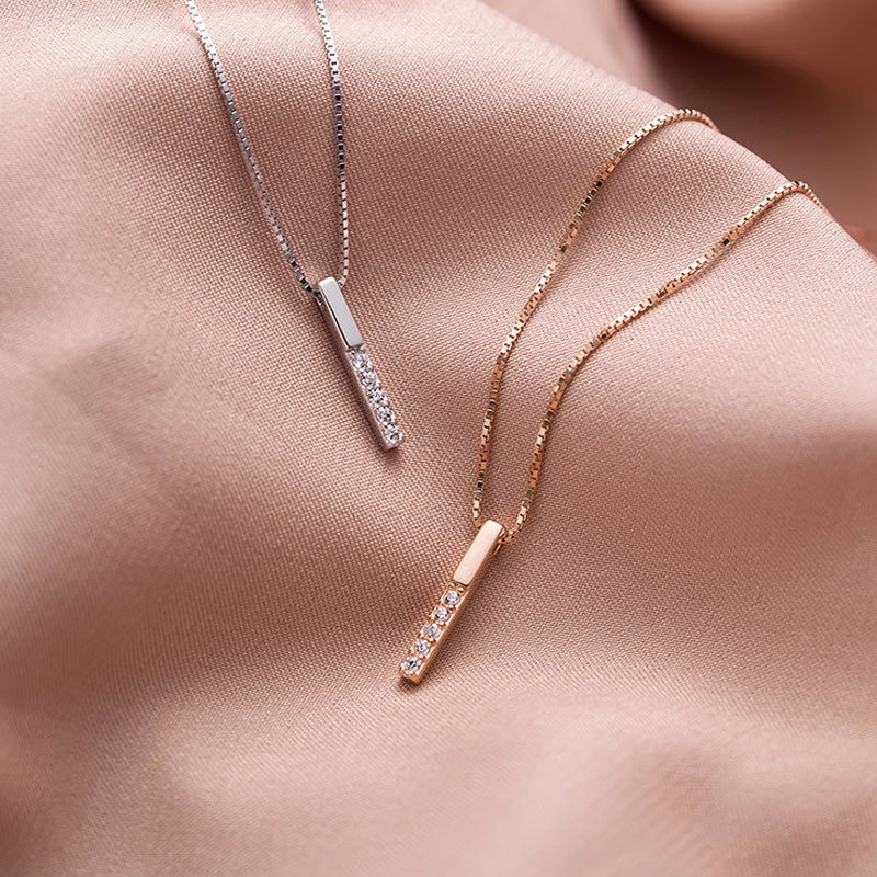 Kalung Logam Persegi Panjang Wanita Sederhana Pesona Kalung Rantai Klavikula Mengkilap Geometris Choker Indah Wanita Sederhana bar Kubik Zirkon