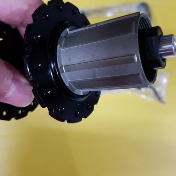 Hub and Freehub MXL 28H Black