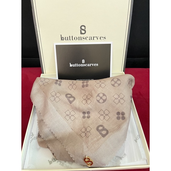 buttonscarves monogram taupe