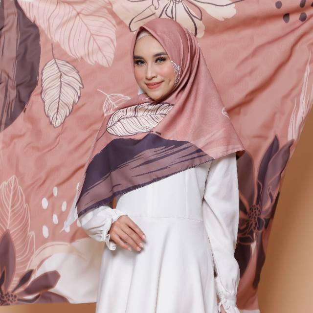 KERUDUNG SEGI EMPAT PRINTING MOTIF JILBAB SEGIEMPAT HIJAB SEGIEMPAT SCARF CENDANA