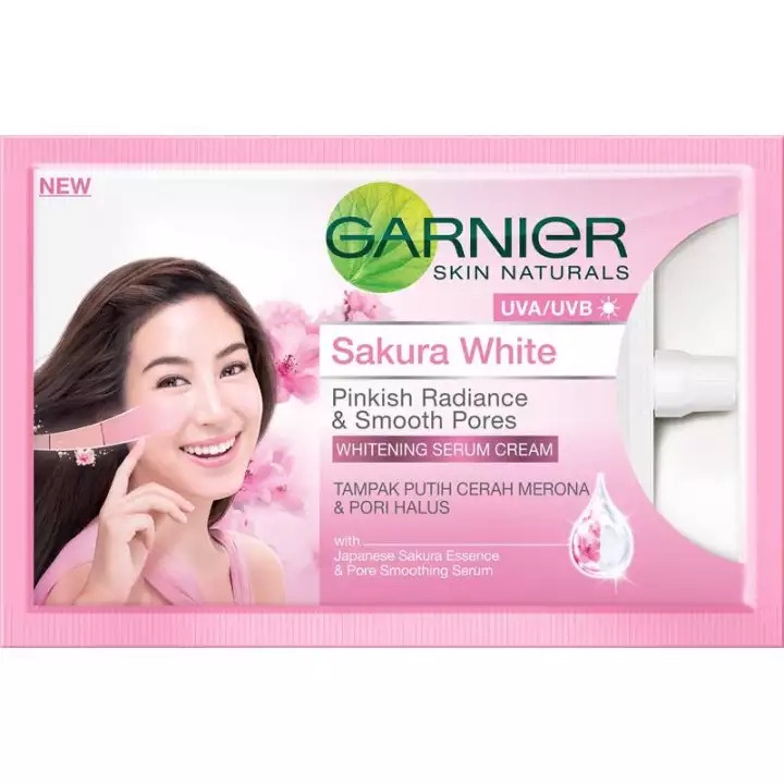 Garnier Light Complete Cream Sachet 7 ml &amp; Sakura Day Cream Sachet 7 ml - Whitening Serum