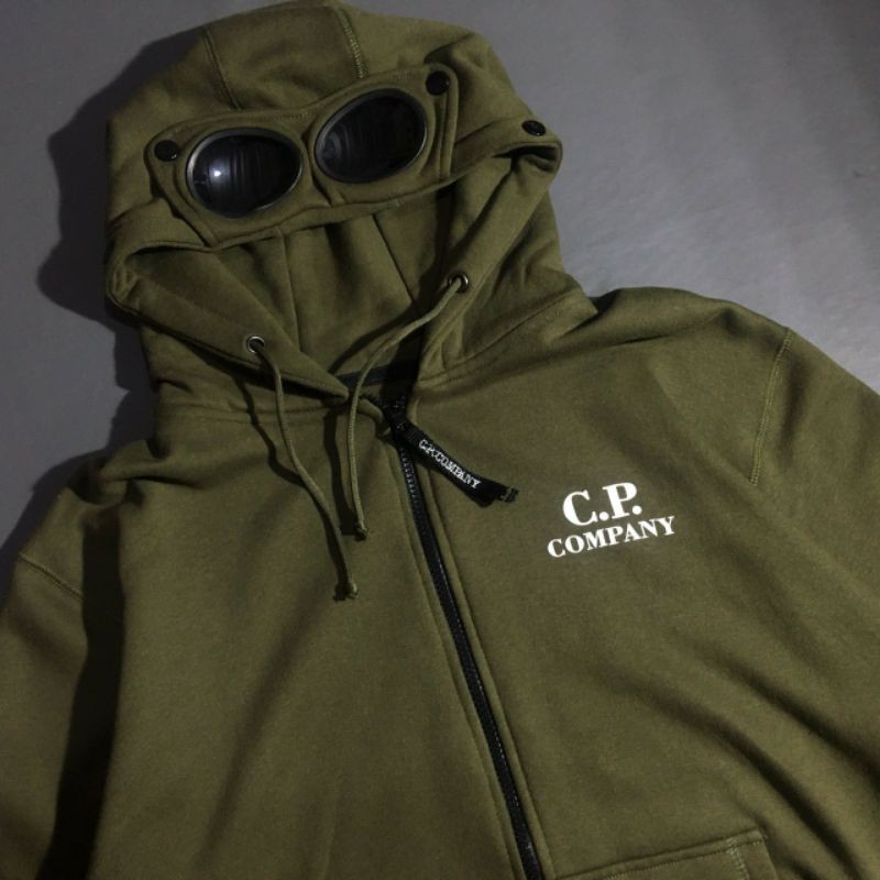 cp company hoodie