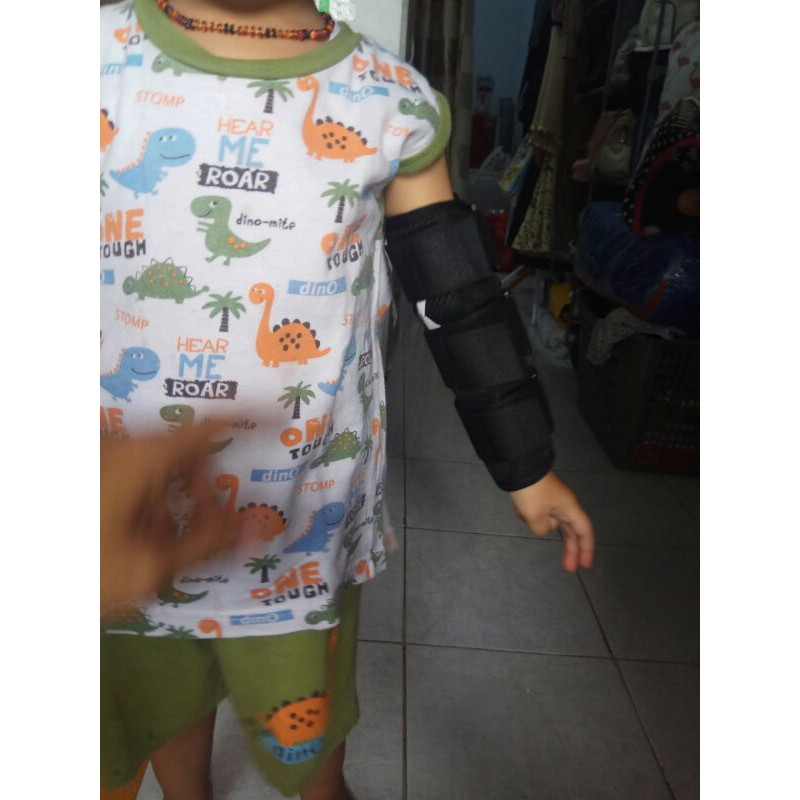 Back slap untuk anak elbow support