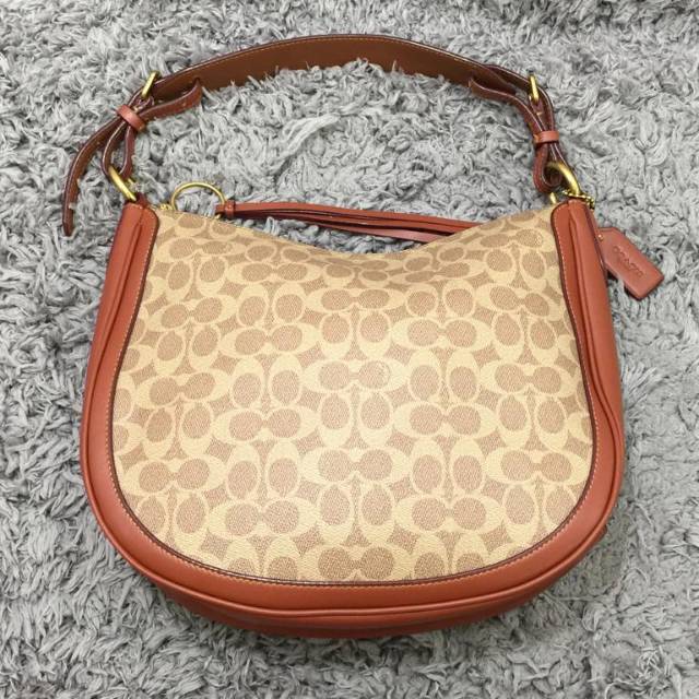 Coach Sutton Hobo In Signature