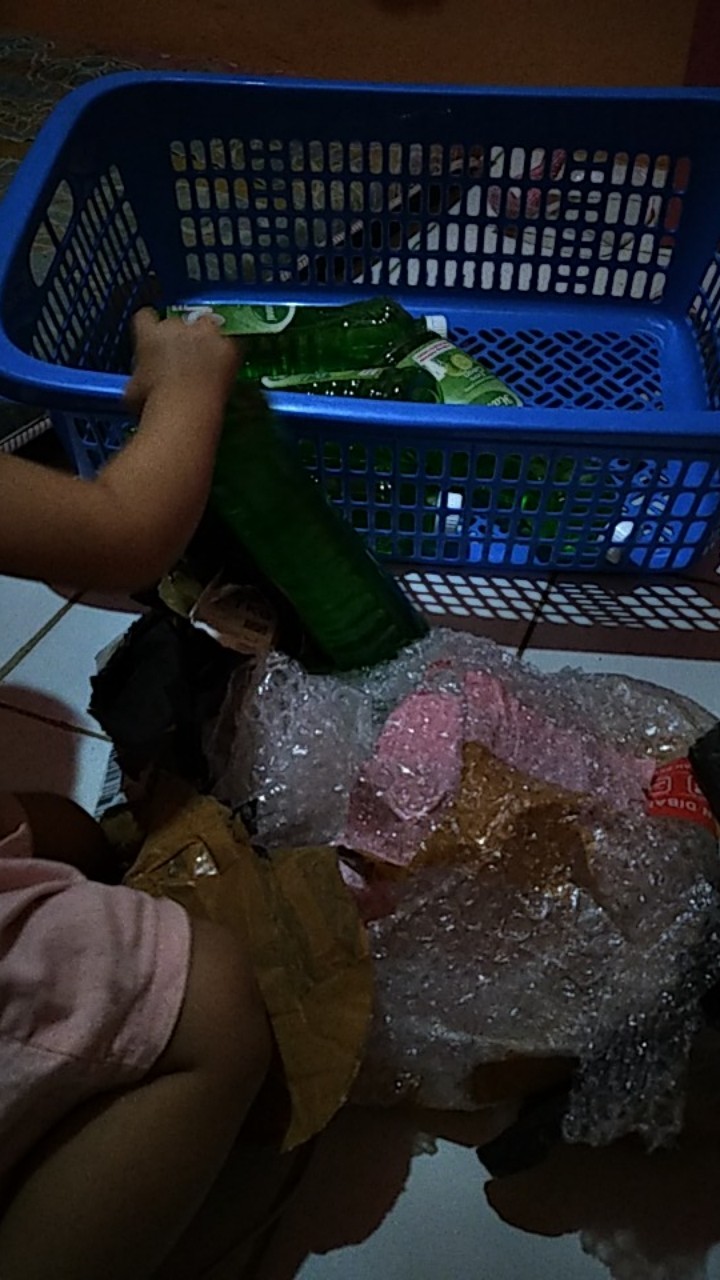 Sabun Harmoni Cuci Baju Dan Pakaian, Dengan Kandungan Pembersih Tinggi Efektif Menghilangkan Noda