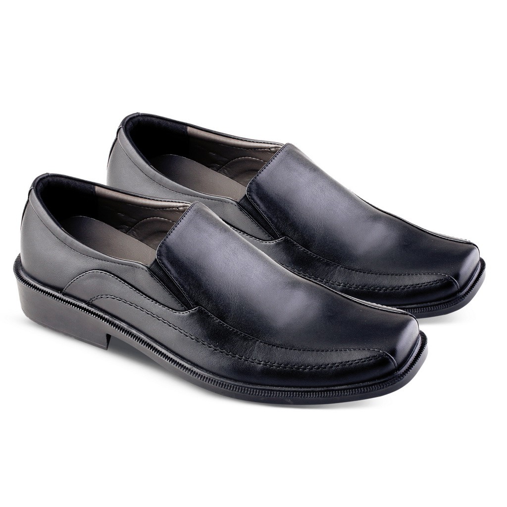 48. JWY 0342 (sepatu pria)