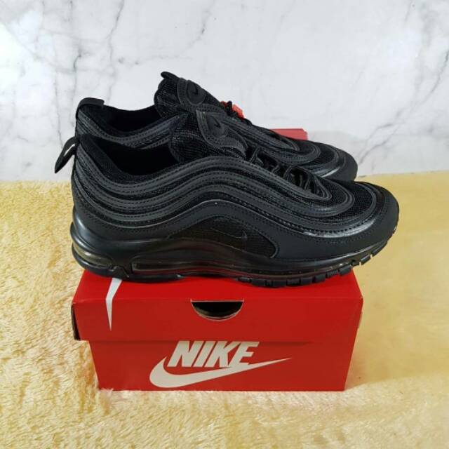 Sepatu / Sneakers Pria Nike Air Max 97 Triple Black Premium Original High Quality