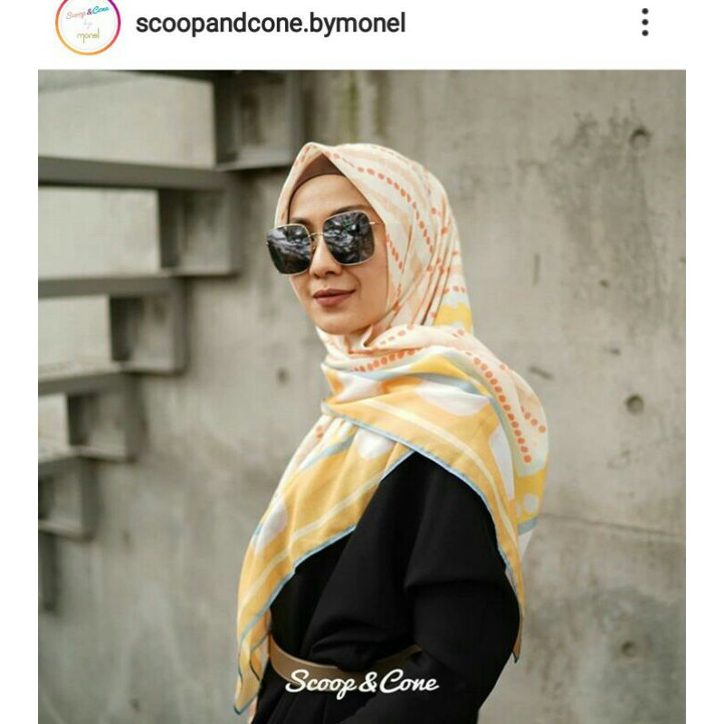 NEW scarf scoop and cone yellow line by monel. Harga normal 235.000. Sale only 135.000