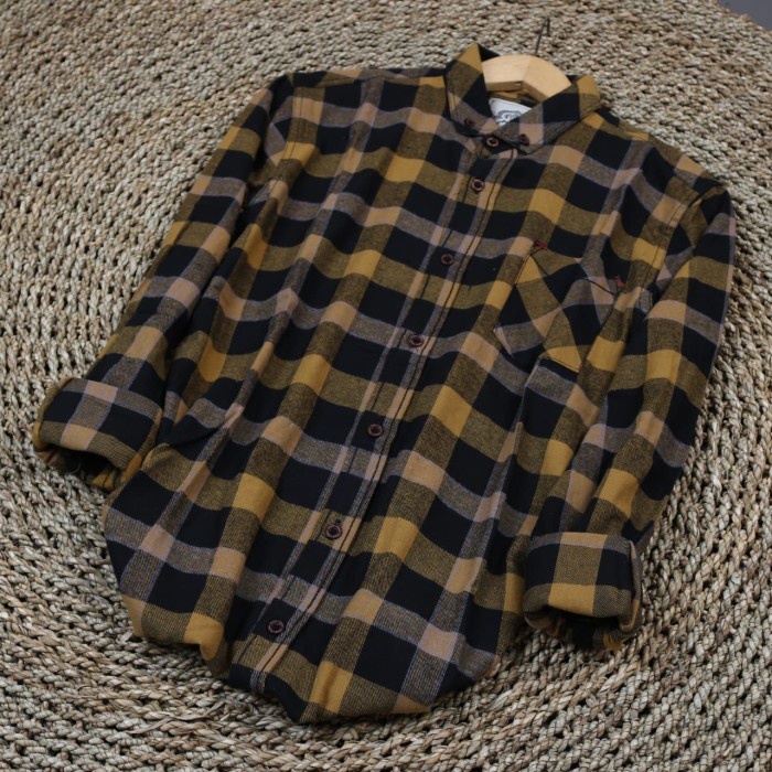 Kemeja pria brill eighty eight/Kemeja Flanel Pria Lengan panjang/Kemeja Slimfit - M hitam jumbo leng