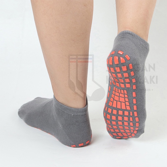 Kaos Kaki Panjang Pendek Semata Kaki Yoga Pilates Antislip Socks Gel-Pendek
