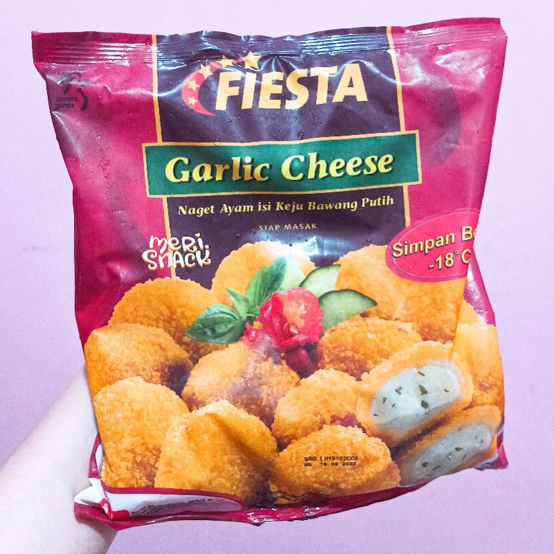 

Fiesta Garlic Cheese Nugget 500gr / Naget Ayam Isi Keju Bawang Putih