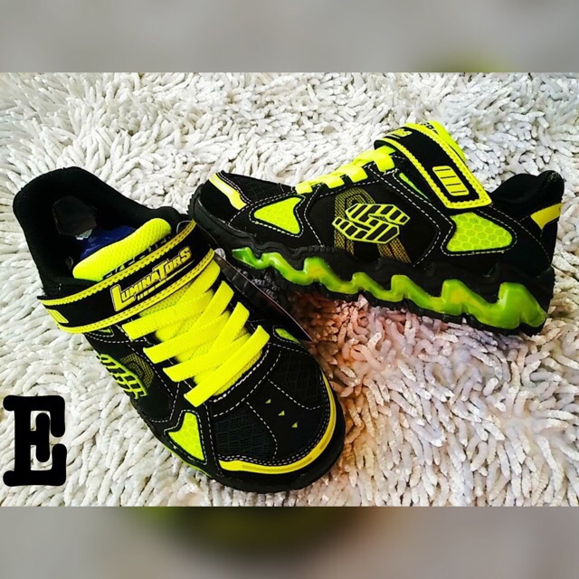 Sepatu anak original Skechers size 30.31.32.33.34.35