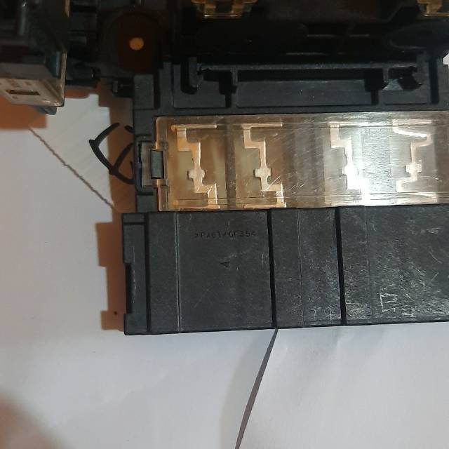 TERMINAL BATTERY FUSE (SEKRING KEPALA AKI NISSAN XTERRA PATHFINDER ORI