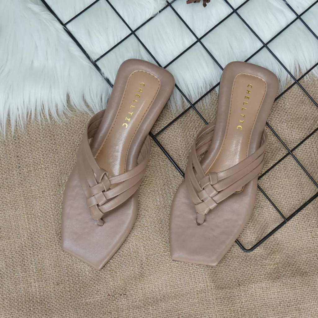 Sendal Wanita Kekinian Puffy Slip Sandal/Sendal Rumah Nyaman/Selop Slip On Casual Cewek Remaja/Wedges Perempuan Kekinian Bisa Bayar Ditempat/Women Sliper Bukan Zara Deok Sun Sandal Wanita Flat/Teplek