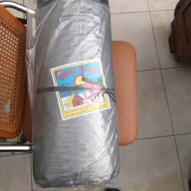 Terpal plastik A3 ukuran 6x8 meter.