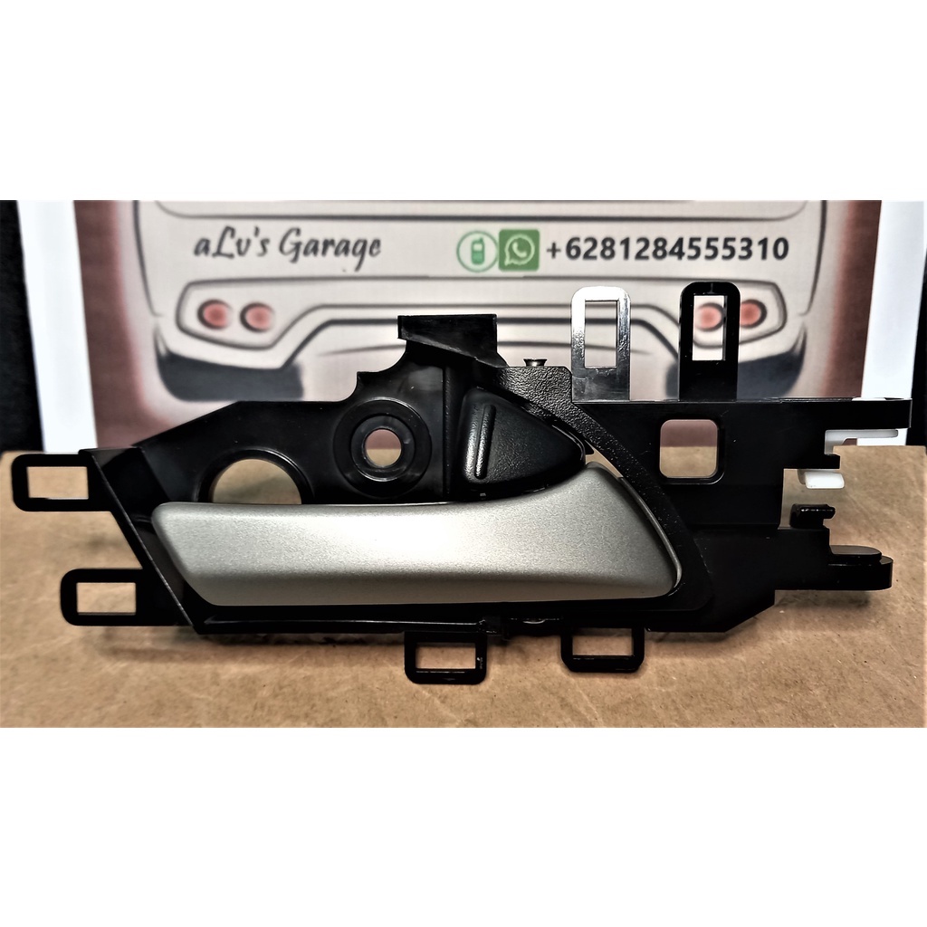 Inner Handle Kanan Depan Honda Odyssey RB3