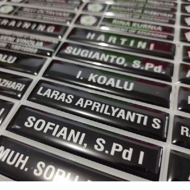 Name Tag Akrilik Nyonya TNI Polisi Polri PNS Bhayangkari Dokter Bidan Namamu Dada Papan Nama Resin
