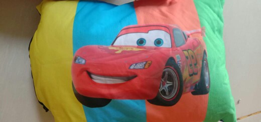 Bantal Pelangi Karakter Mc Queen/cars Bahan Polimikro