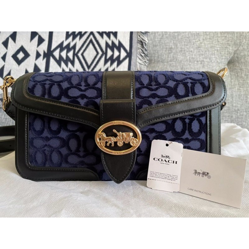 Preloved coach Georgie original