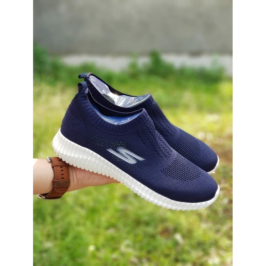 skechers / sepatu skechers / skechers original / Skechers Men Go Walk
