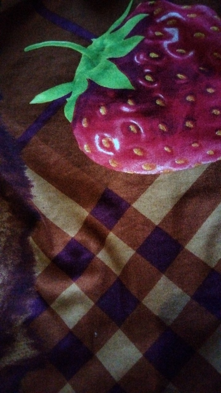 California Sprei 180x200 4 Bantal Motif Tevy Tiara Varda Amara  - 180 King Sp B4