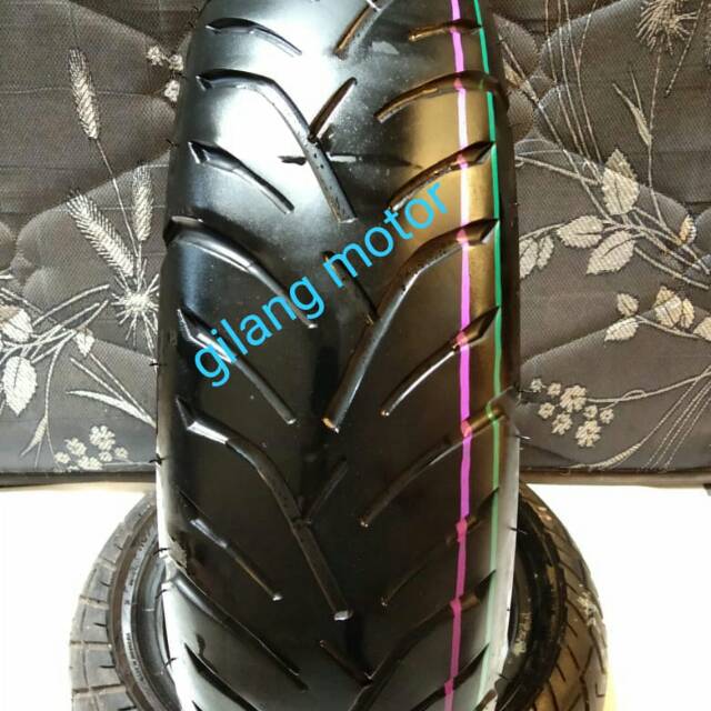 Ban belakang PCX ukuran 120/70-14.