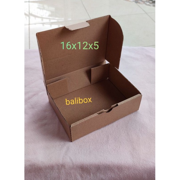 

kardus box pizza die cut 16x12x5