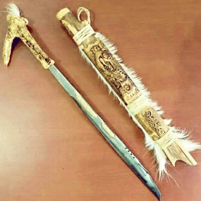 MANDAU DAYAK KHAS KALIMANTAN