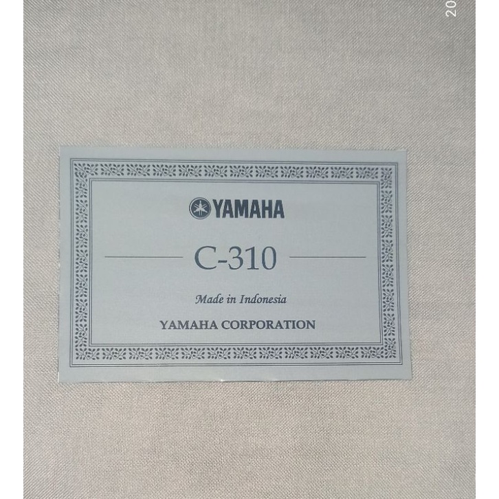Logo dalam gembung Yamaha C-310