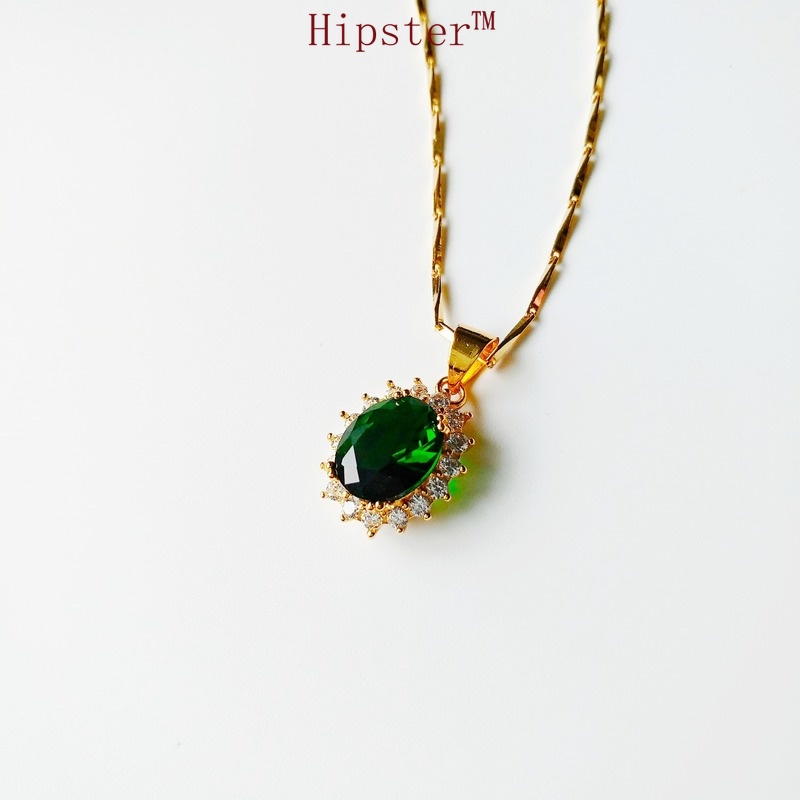 Retro Affordable Luxury Diamond Personality, Elegance and Simplicity Emerald SUNFLOWER Pendant Necklace