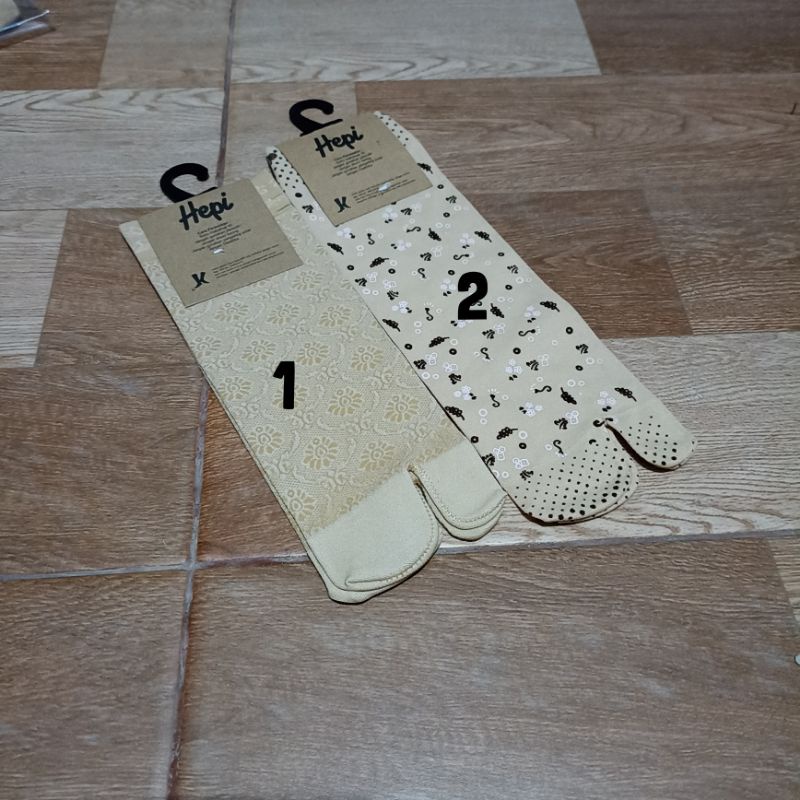 kaos kaki stoking motif dan kaos kaki jempol bahan stoking