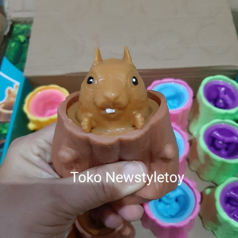 Stress ball squishy pop it mainan tupai, kodok dan dino