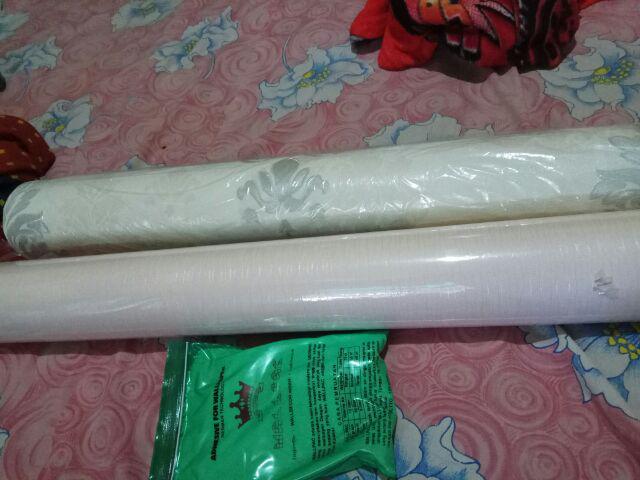 Wallpaper Dinding Serat Tekstur Kayu Cream Abu Coklat Elegan