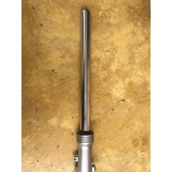 shock depan kanan Ninja RR old copotan