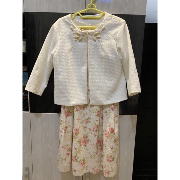 Dress dan outer merk Minimal gold Preloved