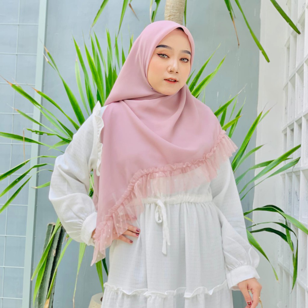 CHILOA  SEGIEMPAT TILE SQUARE HIJAB JILBAB KHIMAR KERUDUNG BERGO