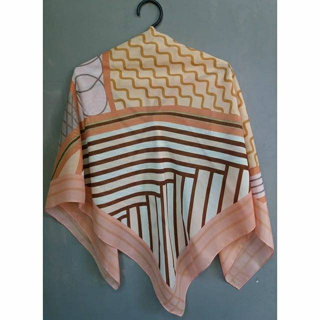 UMAMA - JILBAB SEGIEMPAT OSAKA