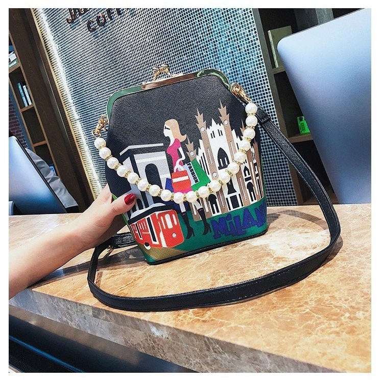 1794 tas selempang wanita impor / tas pesta