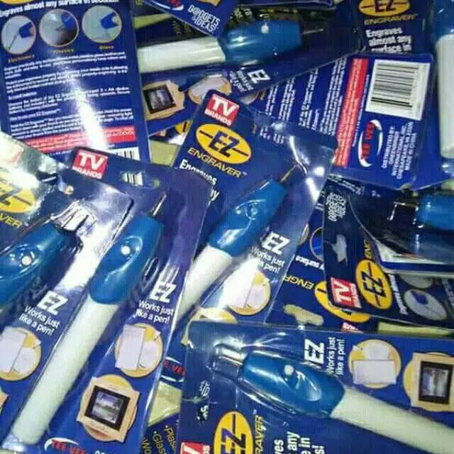 

Pena ukir besi, kayu, kaca